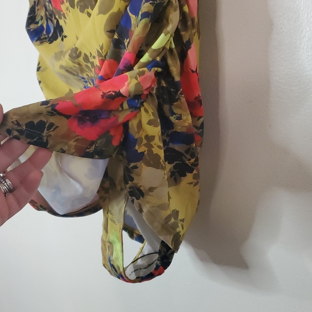 NWOT Nicole Miller Floral One-Piece Swimsuit Size Large - Picture 6 of 12